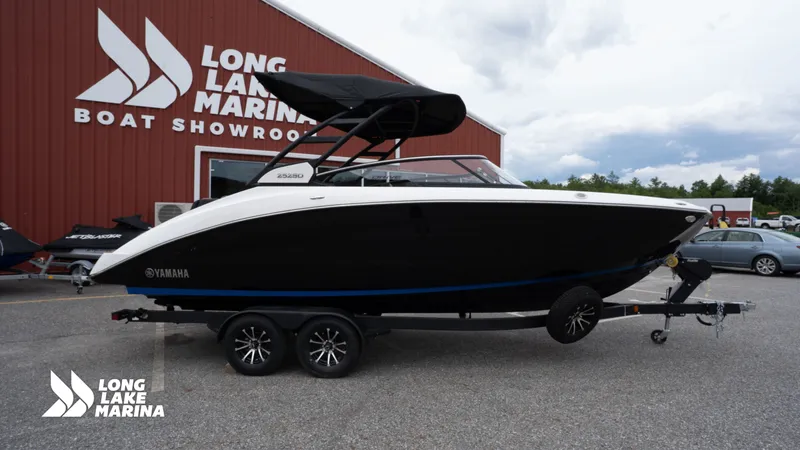 The Image of 25' Yamaha 252SD 2026 - 0