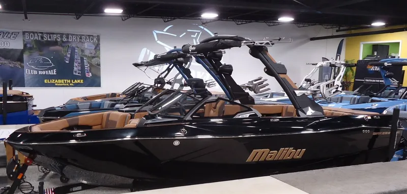 Slide: The Image of Malibu Boats 23 LSV 2026 - 7