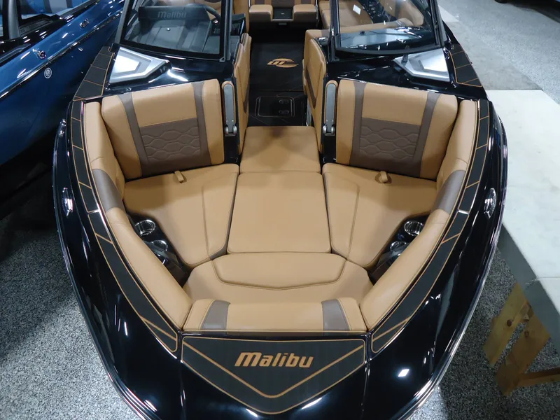 Slide: The Image of Malibu Boats 23 LSV 2026 - 2