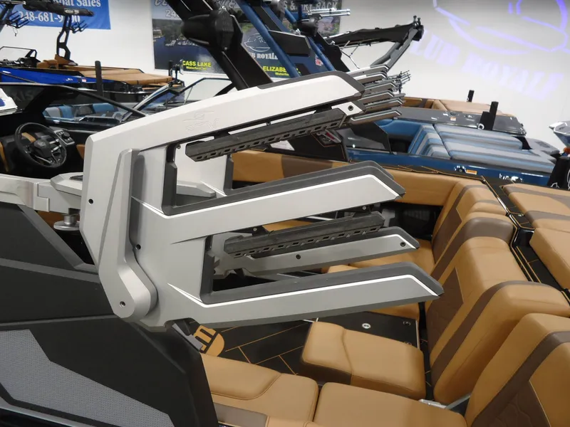 Slide: The Image of Malibu Boats 23 LSV 2026 - 5