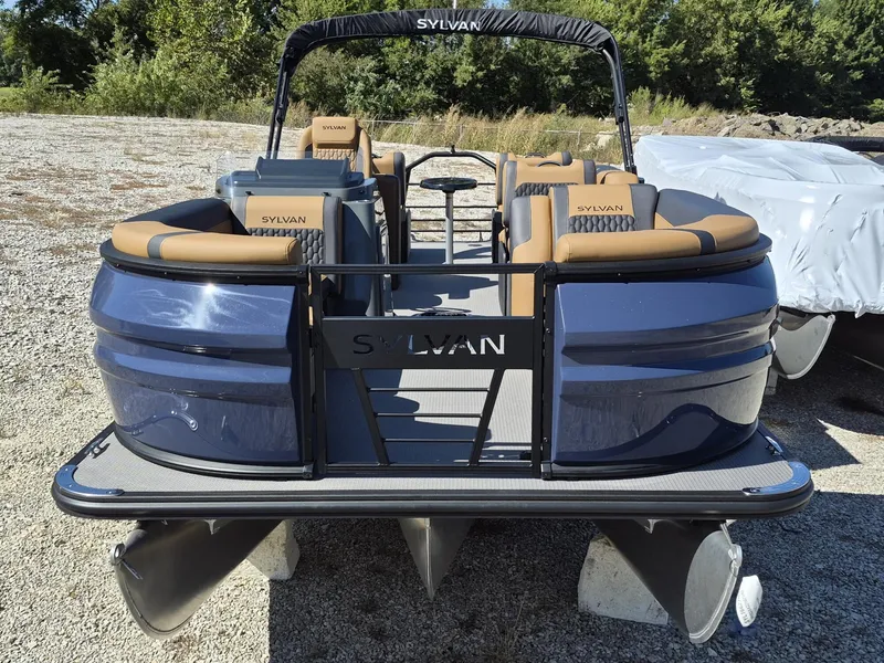 Slide: The Image of Sylvan X3 SLZ Tritoon 2027 - 1