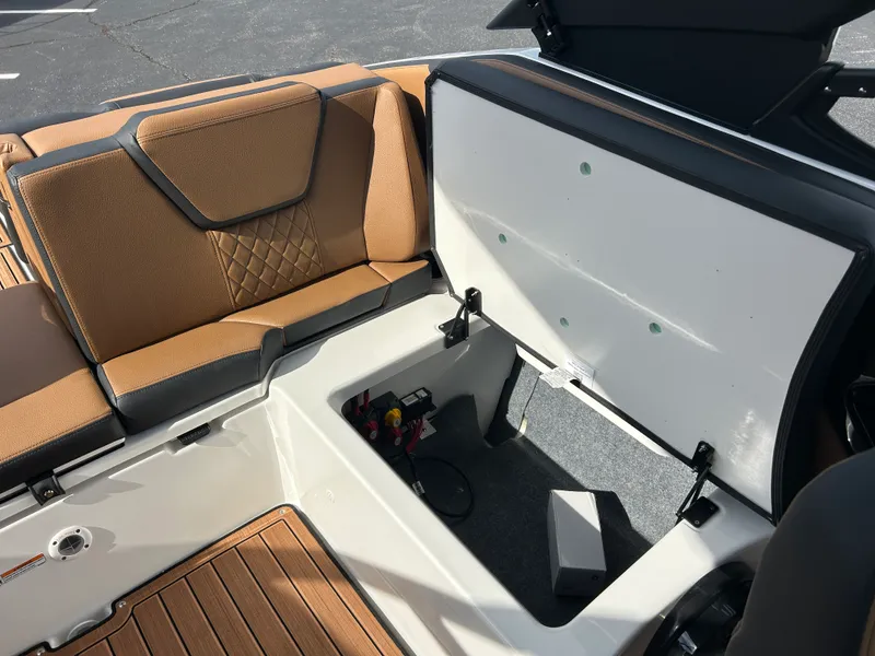 Slide: The Image of Yamaha 252SD 2027 - 37
