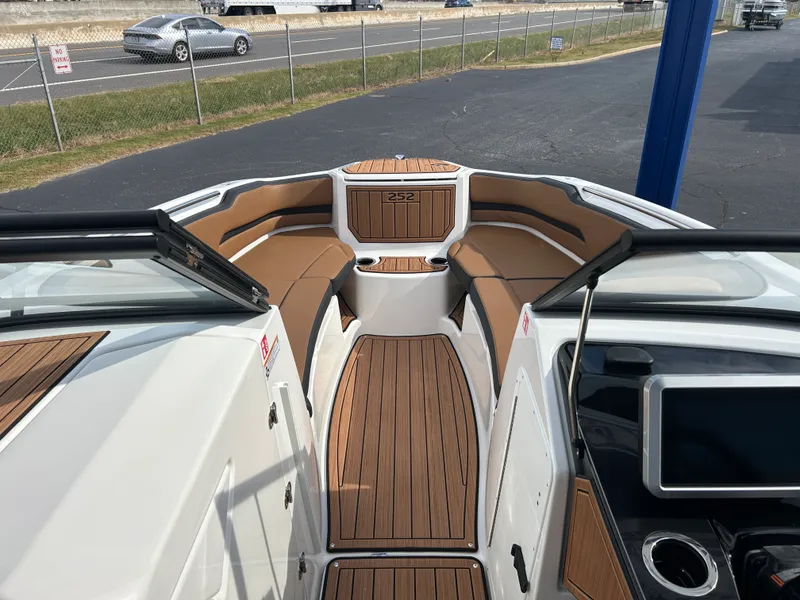 Slide: The Image of Yamaha 252SD 2027 - 14