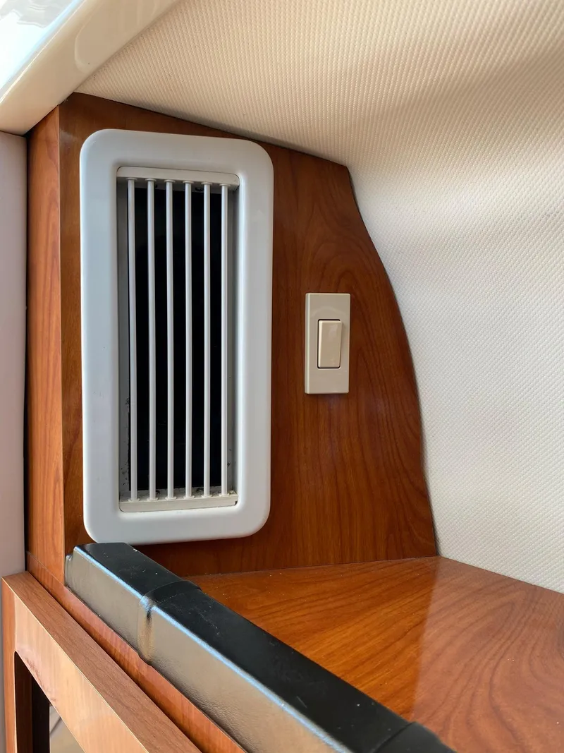 Slide: The Image of Wellcraft 290 Coastal 2014 - 17