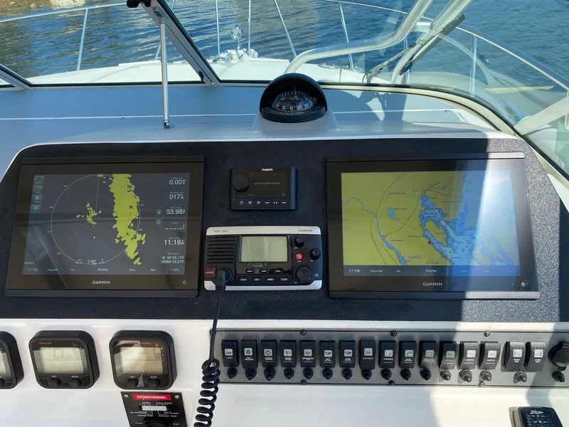 Slide: The Image of Wellcraft 290 Coastal 2014 - 29