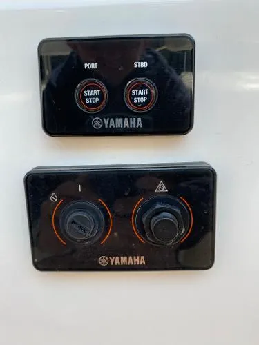 Slide: The Image of Wellcraft 290 Coastal 2014 - 25