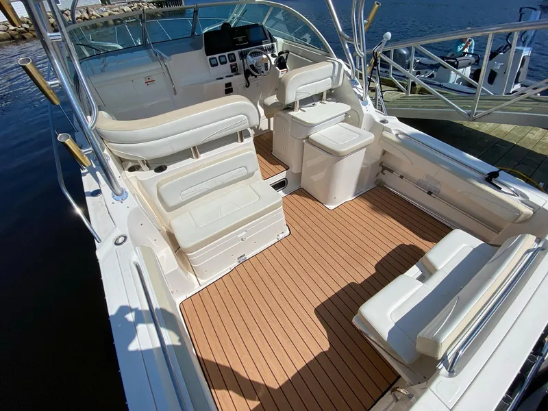 Slide: The Image of Wellcraft 290 Coastal 2014 - 39