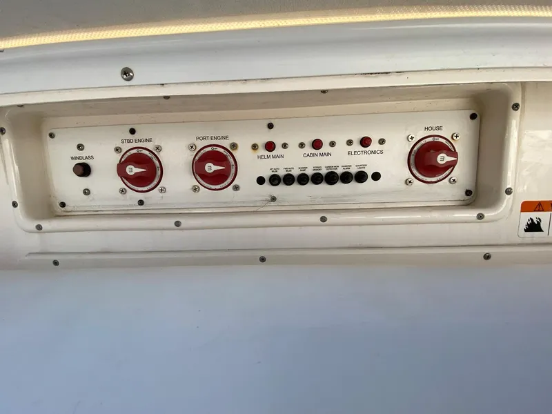 Slide: The Image of Wellcraft 290 Coastal 2014 - 4