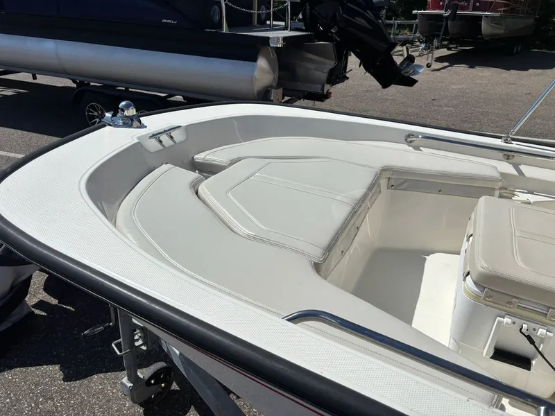 Slide: The Image of Boston Whaler 150 Montauk 2022 - 6