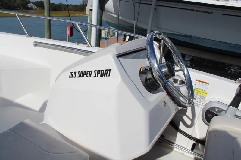 Slide: The Image of Boston Whaler 160 SUPER SPORT 2023 - 13