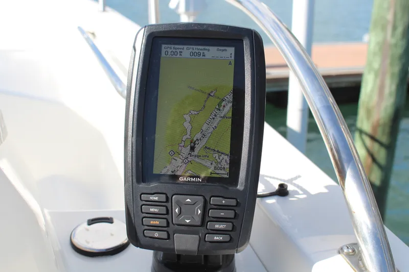 Slide: The Image of Boston Whaler 160 SUPER SPORT 2023 - 10