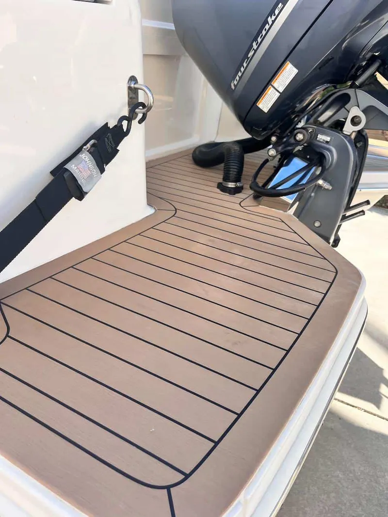 Slide: The Image of Scout 235 XSF 2020 - 14