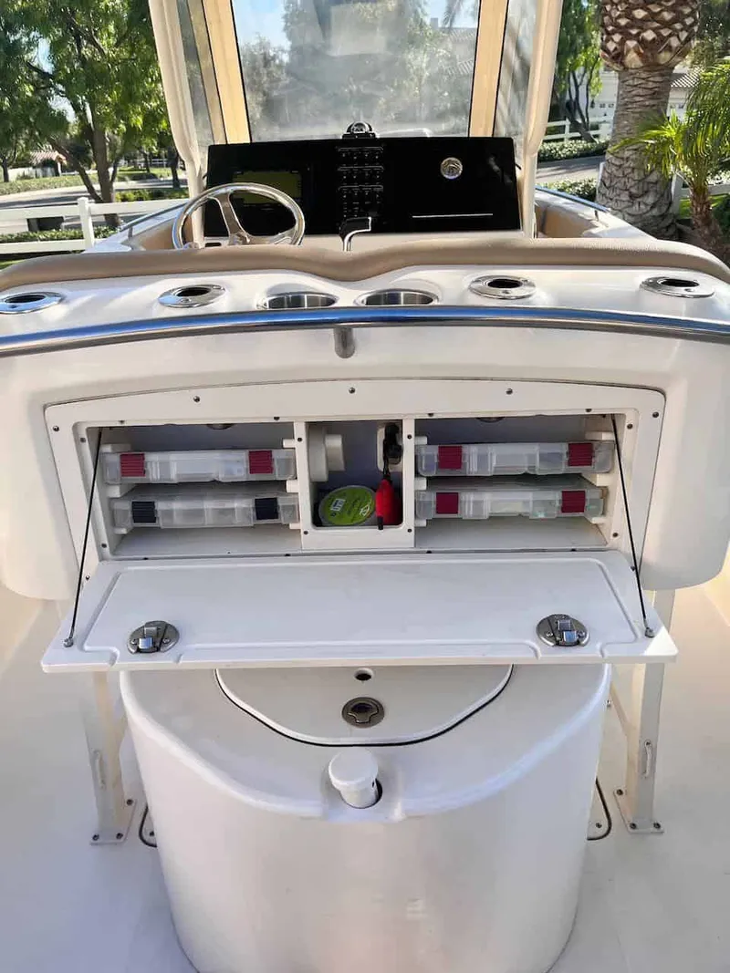 Slide: The Image of Scout 235 XSF 2020 - 7