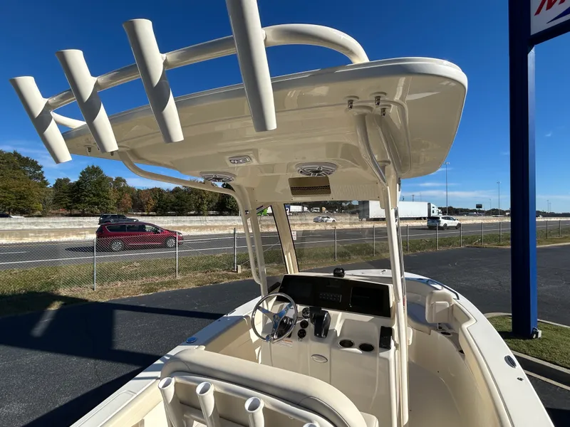 Slide: The Image of Scout 220 XSF 2027 - 5