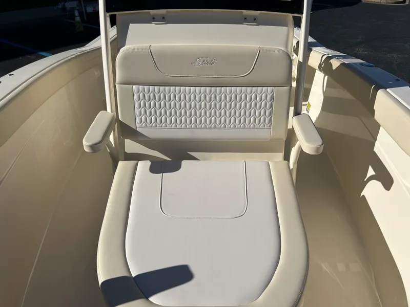 Slide: The Image of Scout 220 XSF 2027 - 23
