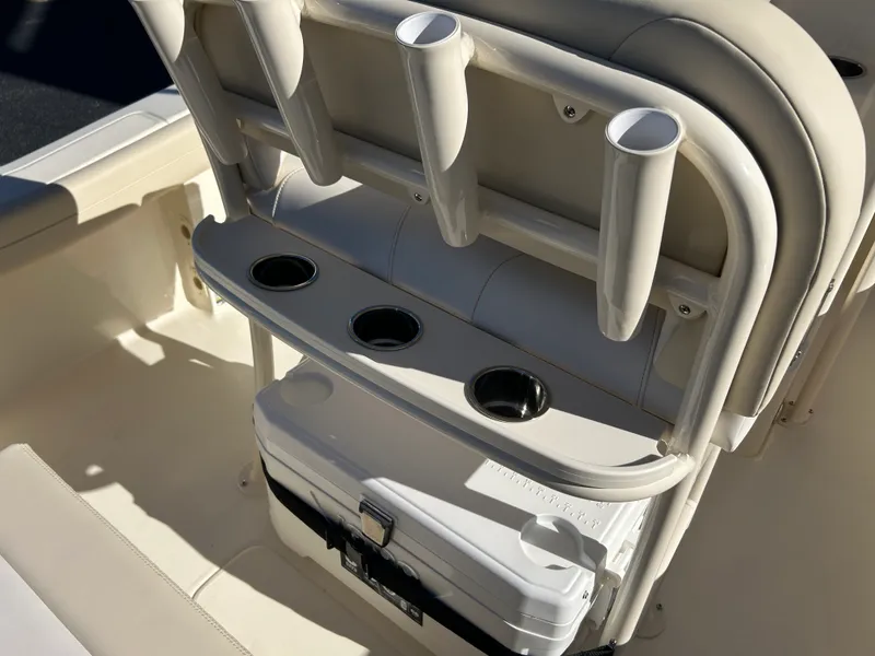 Slide: The Image of Scout 220 XSF 2027 - 9