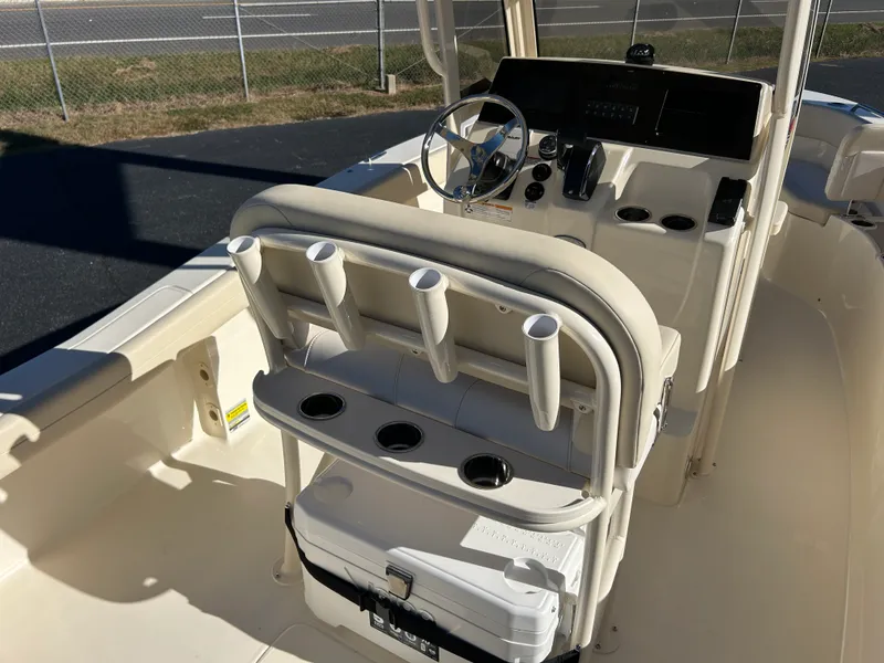 Slide: The Image of Scout 220 XSF 2027 - 6