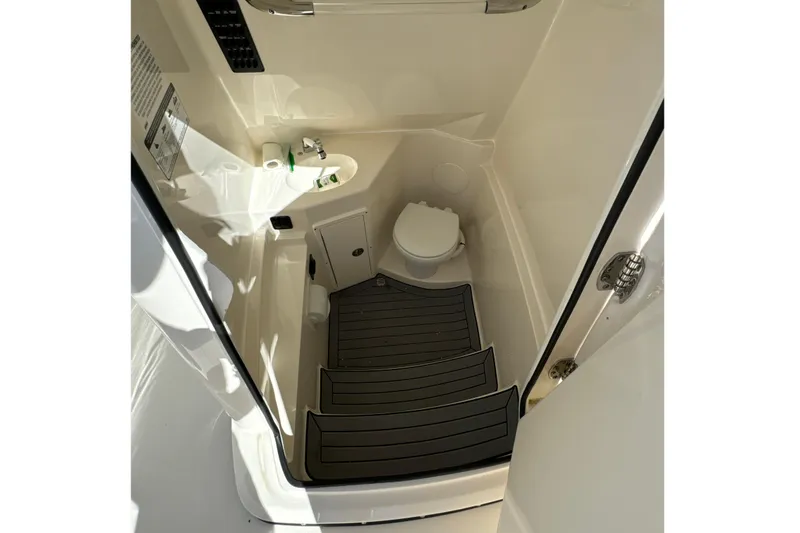 Slide: The Image of Cobia 280 Center Console 2022 - 29