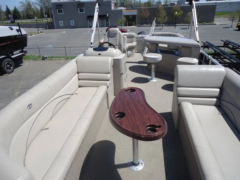 Slide: The Image of Tahoe Pontoons Cascade Entertainer 2013 - 3