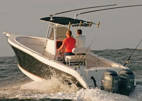 Slide: The Image of Seaswirl 2601 Center Console O/B 2008 - 10