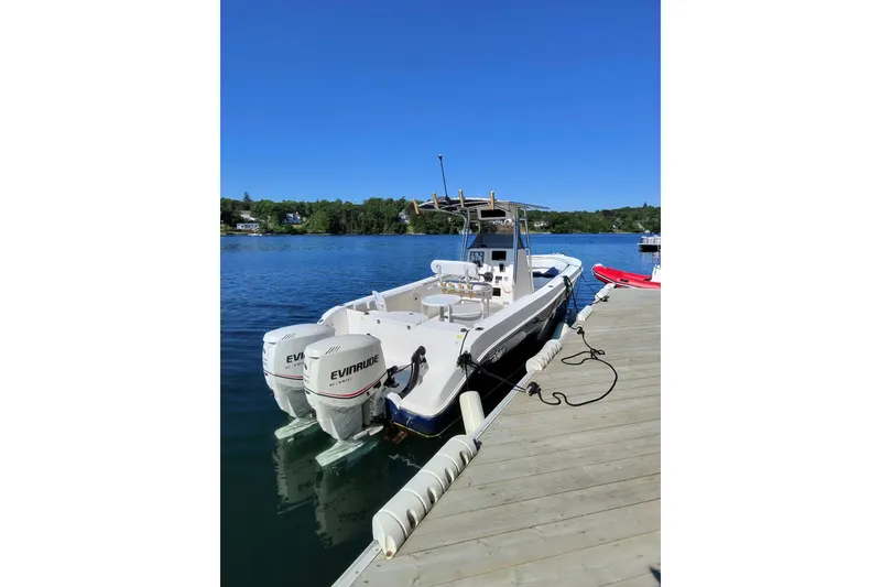 Slide: The Image of Seaswirl 2601 Center Console O/B 2008 - 5