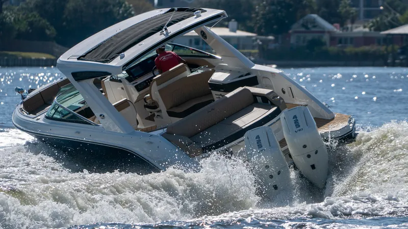 Slide: The Image of Sea Ray SLX 310 Outboard 2027 - 19