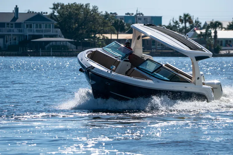 Slide: The Image of Sea Ray SLX 310 Outboard 2027 - 15