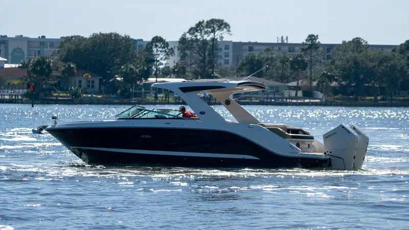Slide: The Image of Sea Ray SLX 310 Outboard 2027 - 5