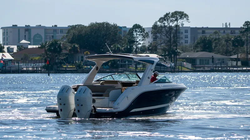 Slide: The Image of Sea Ray SLX 310 Outboard 2027 - 3