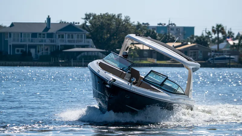 Slide: The Image of Sea Ray SLX 310 Outboard 2027 - 17