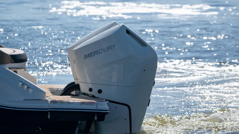 Slide: The Image of Sea Ray SLX 310 Outboard 2027 - 22