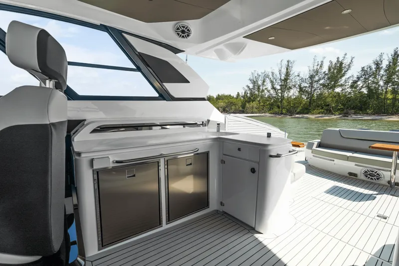 Slide: The Image of Cruisers 50 GLS OB 2027 - 87