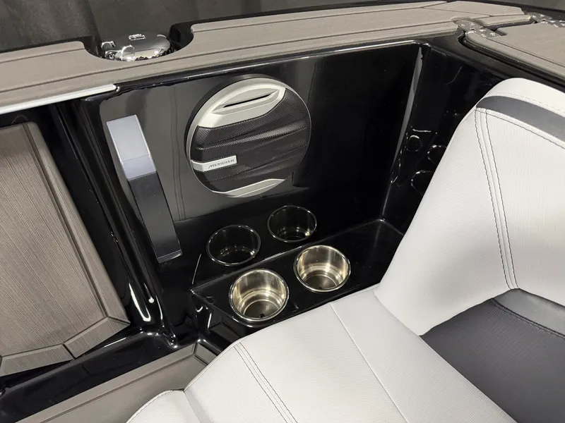 Slide: The Image of Mastercraft PROSTAR 2027 - 7