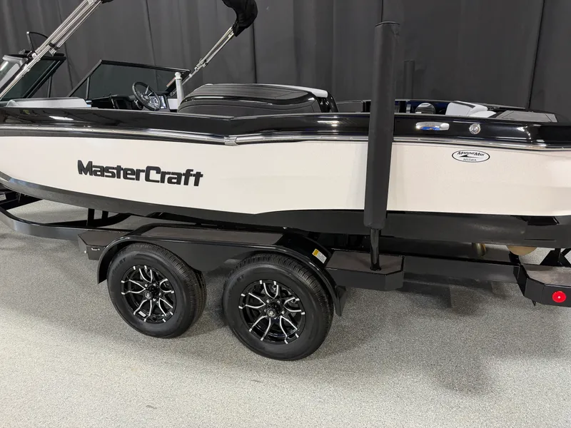Slide: The Image of Mastercraft PROSTAR 2027 - 34
