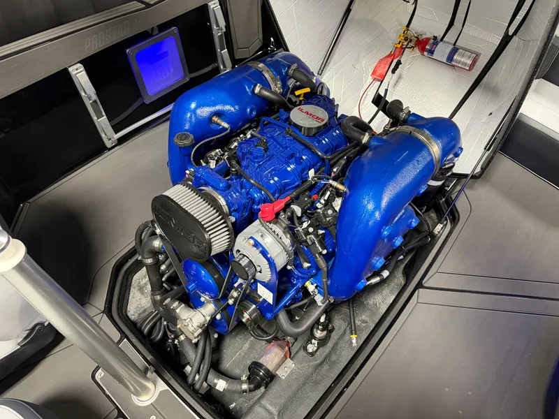 Slide: The Image of Mastercraft PROSTAR 2027 - 11