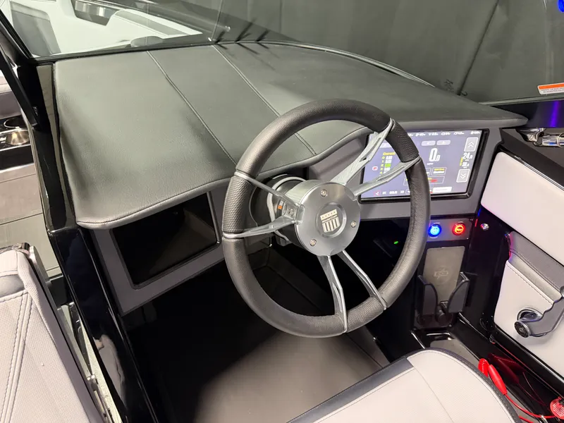 Slide: The Image of Mastercraft PROSTAR 2027 - 22
