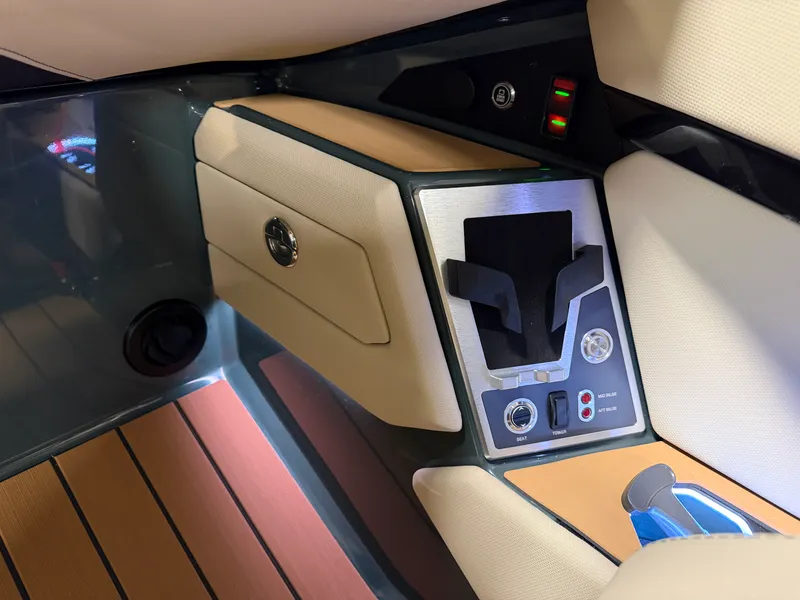 Slide: The Image of Mastercraft X24 2027 - 18