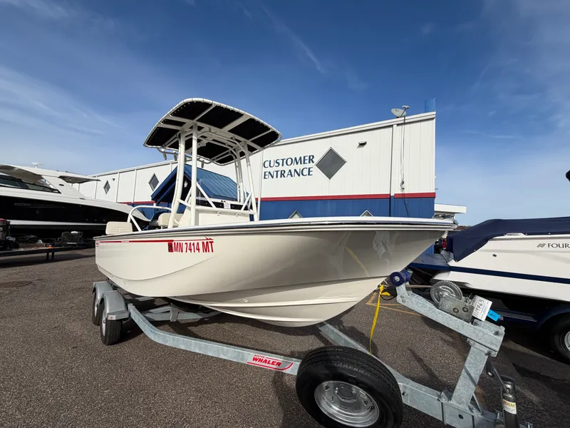 Slide: The Image of Boston Whaler 19 MTK 2026 - 1
