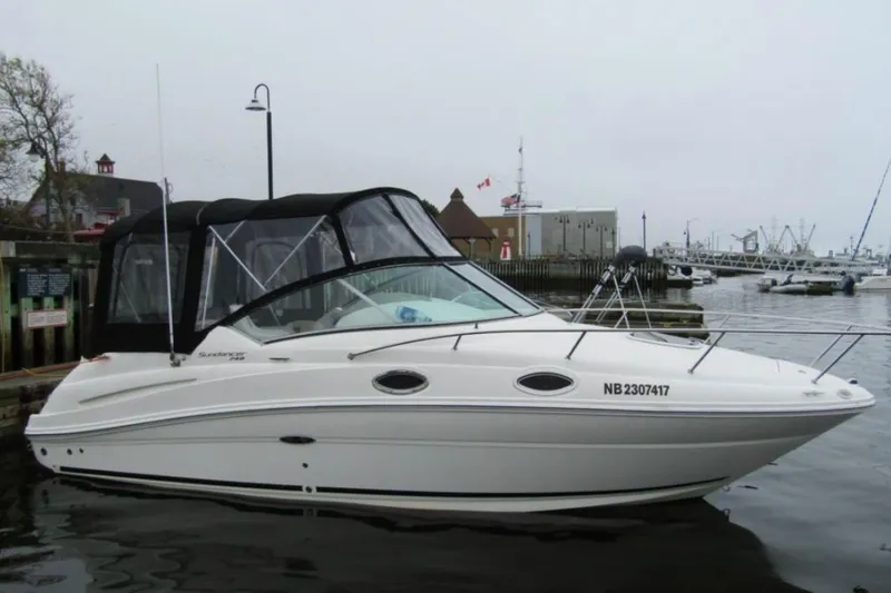 Slide: The Image of Sea Ray 240 Sundancer 2010 - 1