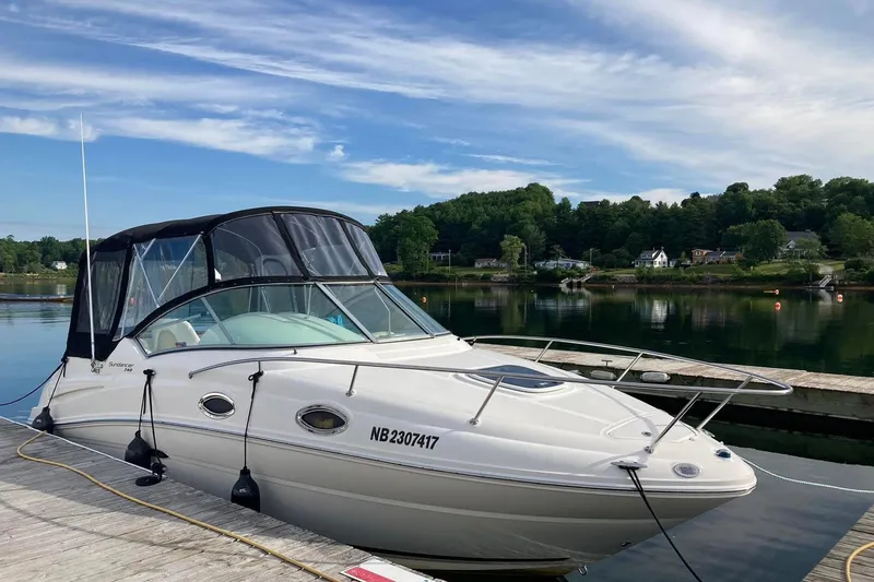 The Image of Sea Ray 240 Sundancer 2010 - 0
