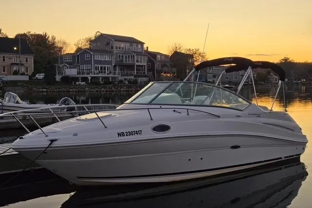 Slide: The Image of Sea Ray 240 Sundancer 2010 - 4
