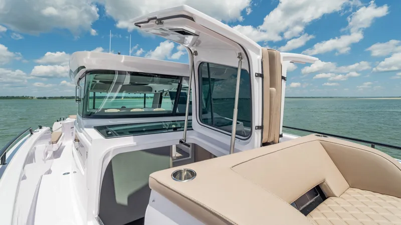 Slide: The Image of Axopar 45 XC Cross Cabin 2025 - 20