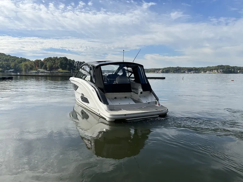 Slide: The Image of Sea Ray Sundancer 370 2026 - 3
