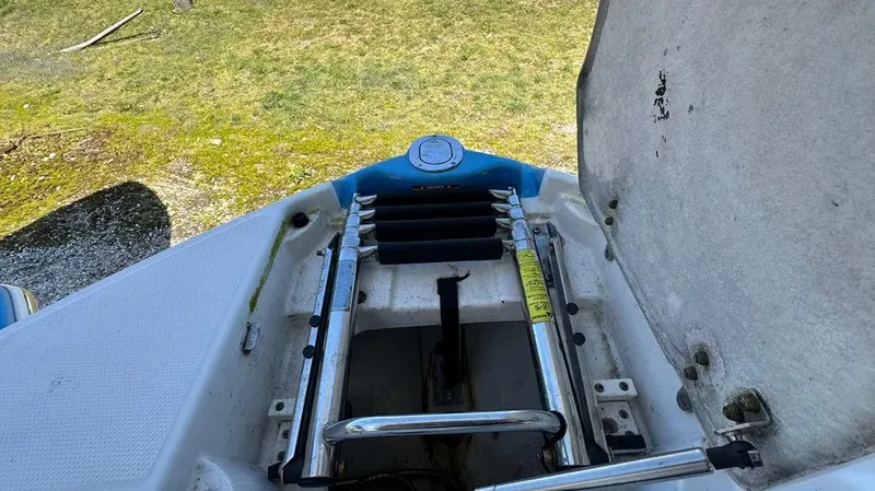 Slide: The Image of Chaparral 224 Sunesta 2010 - 2