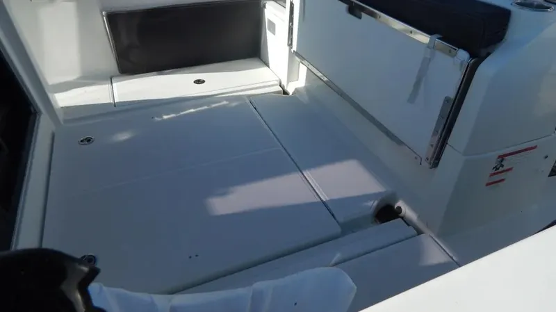 Slide: The Image of Beneteau Barracuda 23 2020 - 10