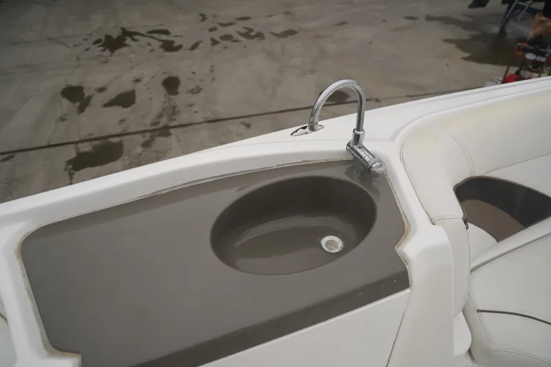 Slide: The Image of Hurricane 2200 Sundeck Sport 2013 - 14