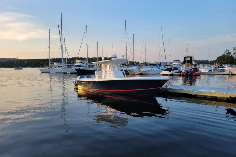 Slide: The Image of Regulator Marine 28 Forward Seating 2015 - 2
