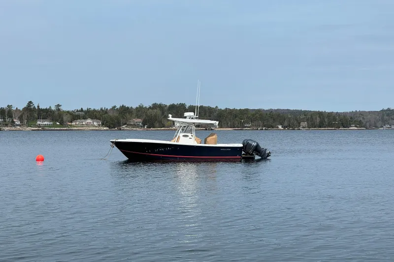 Slide: The Image of Regulator Marine 28 Forward Seating 2015 - 20