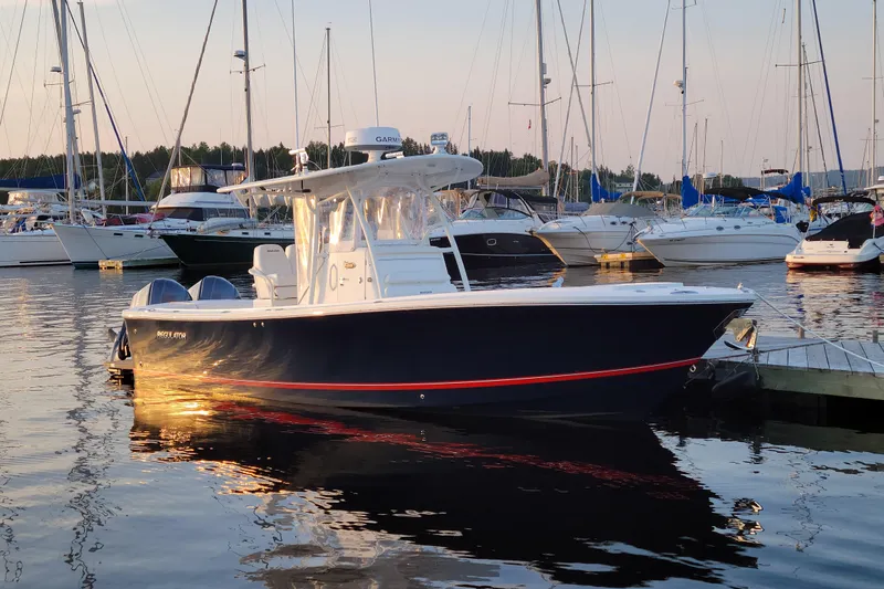 Slide: The Image of Regulator Marine 28 Forward Seating 2015 - 3