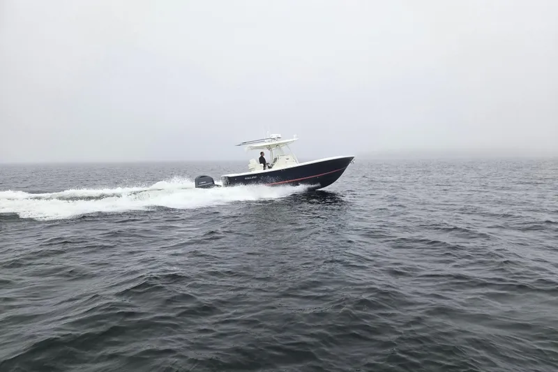 Slide: The Image of Regulator Marine 28 Forward Seating 2015 - 4